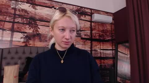 Natalie online show from 11/21/25, 11:42