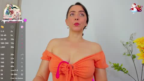 Natalie online show from 12/19/24, 07:40