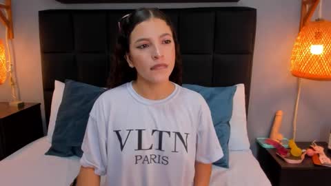 N A T A L I E online show from 11/12/25, 11:43