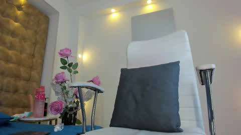   online show from 03/26/26, 08:03