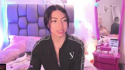       online show from 12/12/24, 12:05