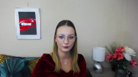 Snapshot of natalie_live chatting on 02/06/25, 11:54 NatalieSexy online show from 02/06/25, 11:54