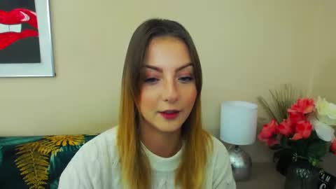 Snapshot of natalie_live chatting on 02/07/25, 07:18 NatalieSexy online show from 02/07/25, 07:18
