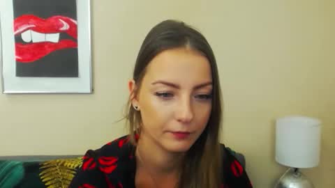 Snapshot of natalie_live chatting on 11/19/25, 07:08 NatalieSexy online show from 11/19/25, 07:08