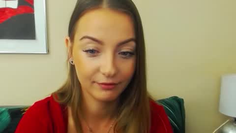 Snapshot of natalie_live chatting on 11/25/25, 07:19 NatalieSexy online show from 11/25/25, 07:19