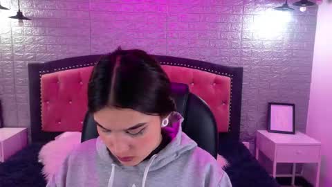 natalie  online show from 09/12/25, 02:55