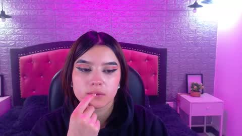 natalie  online show from 10/27/25, 02:48