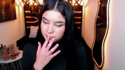 natalie  online show from 04/14/26, 08:15