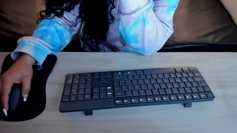 N A T A L I A online show from 12/02/24, 12:07