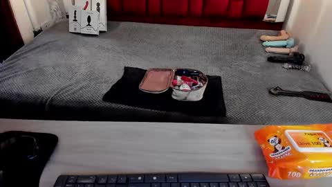 N A T A L I A online show from 12/14/24, 07:57