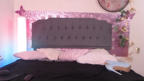 Snapshot of nataliealba chatting on 01/11/25, 07:28 bestfansnataliealba online show from 01/11/25, 07:28