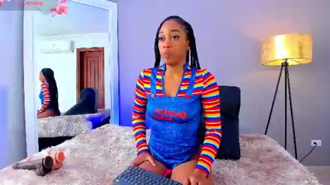 Snapshot of natalieparkerr chatting on 07/06/26, 12:57 NATALIE online show from 07/06/26, 12:57