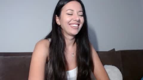 Snapshot of natallye0 chatting on 09/30/25, 05:01 Natallie online show from 09/30/25, 05:01