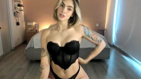 Snapshot of nataly_05 chatting on 05/18/26, 09:31 anatalybee online show from 05/18/26, 09:31