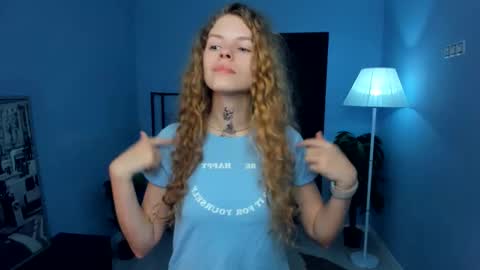 Natalie online show from 11/30/25, 05:22