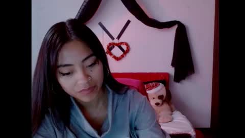 Nataly Escobar online show from 03/11/25, 03:23