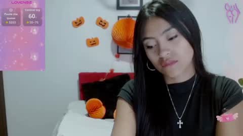 Nataly Escobar online show from 10/10/25, 12:48