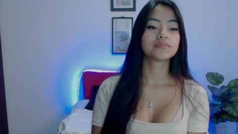 Nataly Escobar online show from 03/06/26, 02:35