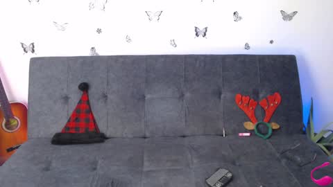 Snapshot of natalygreww chatting on 12/22/24, 11:09 online show from 12/22/24, 11:09