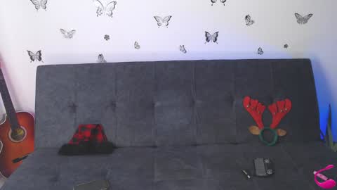 Snapshot of natalygreww chatting on 12/23/24, 08:57 online show from 12/23/24, 08:57
