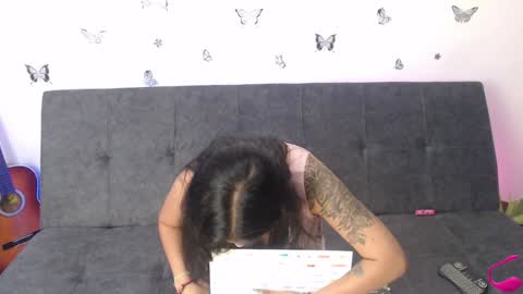 Snapshot of natalygreww chatting on 01/18/25, 11:55 online show from 01/18/25, 11:55