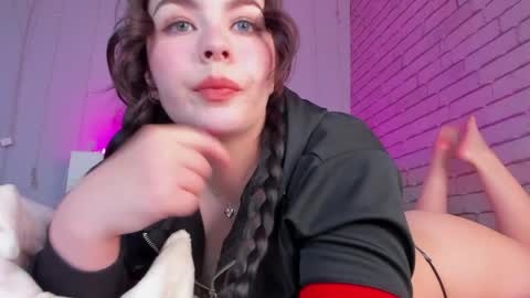 Snapshot of natalyhayes chatting on 05/26/26, 11:50 Nataly online show from 05/26/26, 11:50