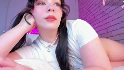 Snapshot of natalyhayes chatting on 06/01/26, 10:28 Nataly online show from 06/01/26, 10:28