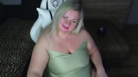Snapshot of natascha1202 chatting on 01/17/25, 03:34 Natalli online show from 01/17/25, 03:34