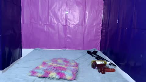 natascha_2023 online show from 03/04/25, 07:51