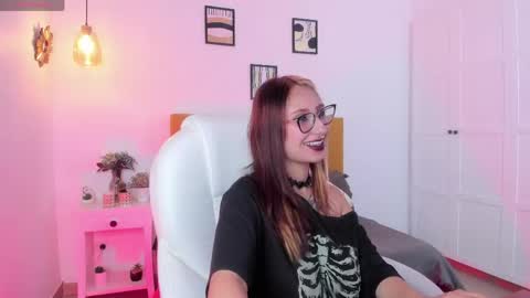 Natasha online show from 05/21/26, 01:07