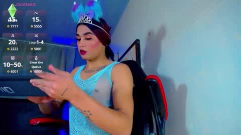 Snapshot of natasha_clifford chatting on 11/12/25, 09:21 natasha_clifford online show from 11/12/25, 09:21