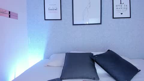 Snapshot of natasha_harpper chatting on 10/24/25, 12:01 Natasha online show from 10/24/25, 12:01