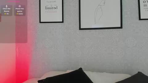 Snapshot of natasha_harpper chatting on 10/29/25, 11:34 Natasha online show from 10/29/25, 11:34