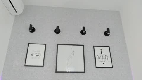 Snapshot of natasha_harpper chatting on 11/23/25, 11:21 Natasha online show from 11/23/25, 11:21