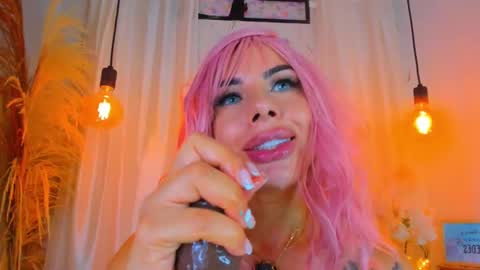 Snapshot of natasha_hartaman chatting on 03/04/25, 02:27 online show from 03/04/25, 02:27