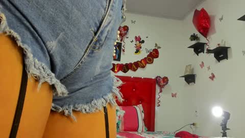 N A T A S H A  online show from 02/05/25, 01:04