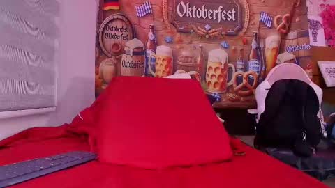 Natasha online show from 10/04/25, 07:12