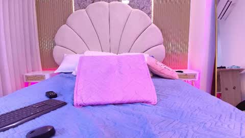 Natasha online show from 11/13/25, 07:24