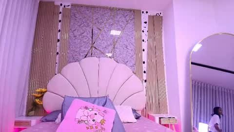 Natasha online show from 04/21/26, 07:17