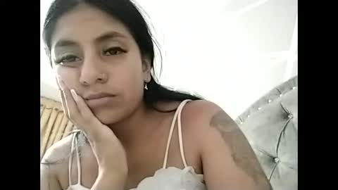 Snapshot of natasha_shine22 chatting on 09/22/25, 11:18 natasha_shine22 online show from 09/22/25, 11:18