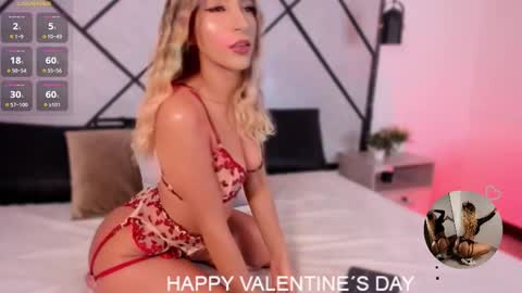 Snapshot of natasha_smith09 chatting on 02/14/25, 07:54 Natasha Smith online show from 02/14/25, 07:54