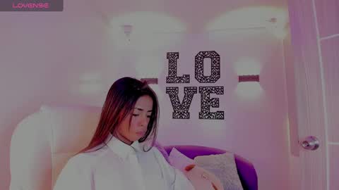 Natasha  online show from 02/22/25, 09:59