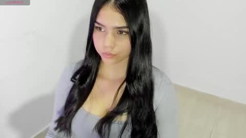Snapshot of natasha_su chatting on 03/03/25, 01:21 Natalia online show from 03/03/25, 01:21