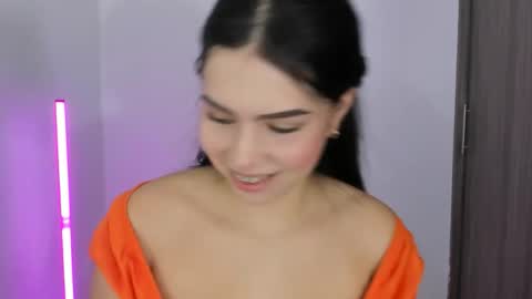 Natalia online show from 11/13/25, 07:46