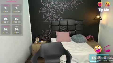 Natasha Mason online show from 10/17/25, 11:57