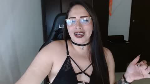 Natasha Smithe  online show from 10/17/25, 01:31