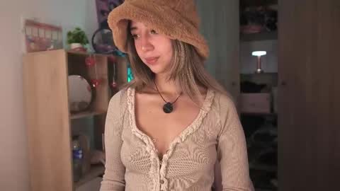 Snapshot of natasna1 chatting on 02/28/26, 04:35 Natasha Independent model online show from 02/28/26, 04:35