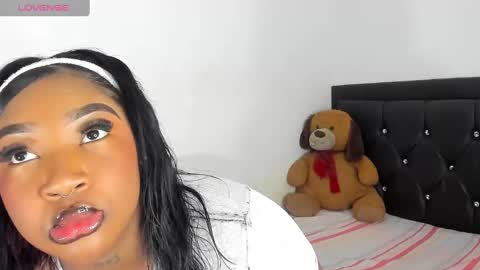 Natassha  online show from 02/25/25, 10:37
