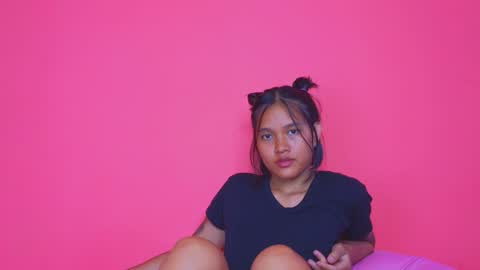 Natcha C online show from 12/11/24, 10:25