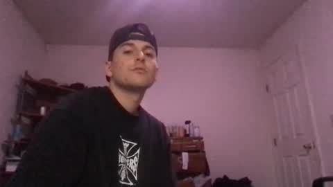 Snapshot of natetheexplorer chatting on 04/03/26, 02:31 natetheexplorer online show from 04/03/26, 02:31